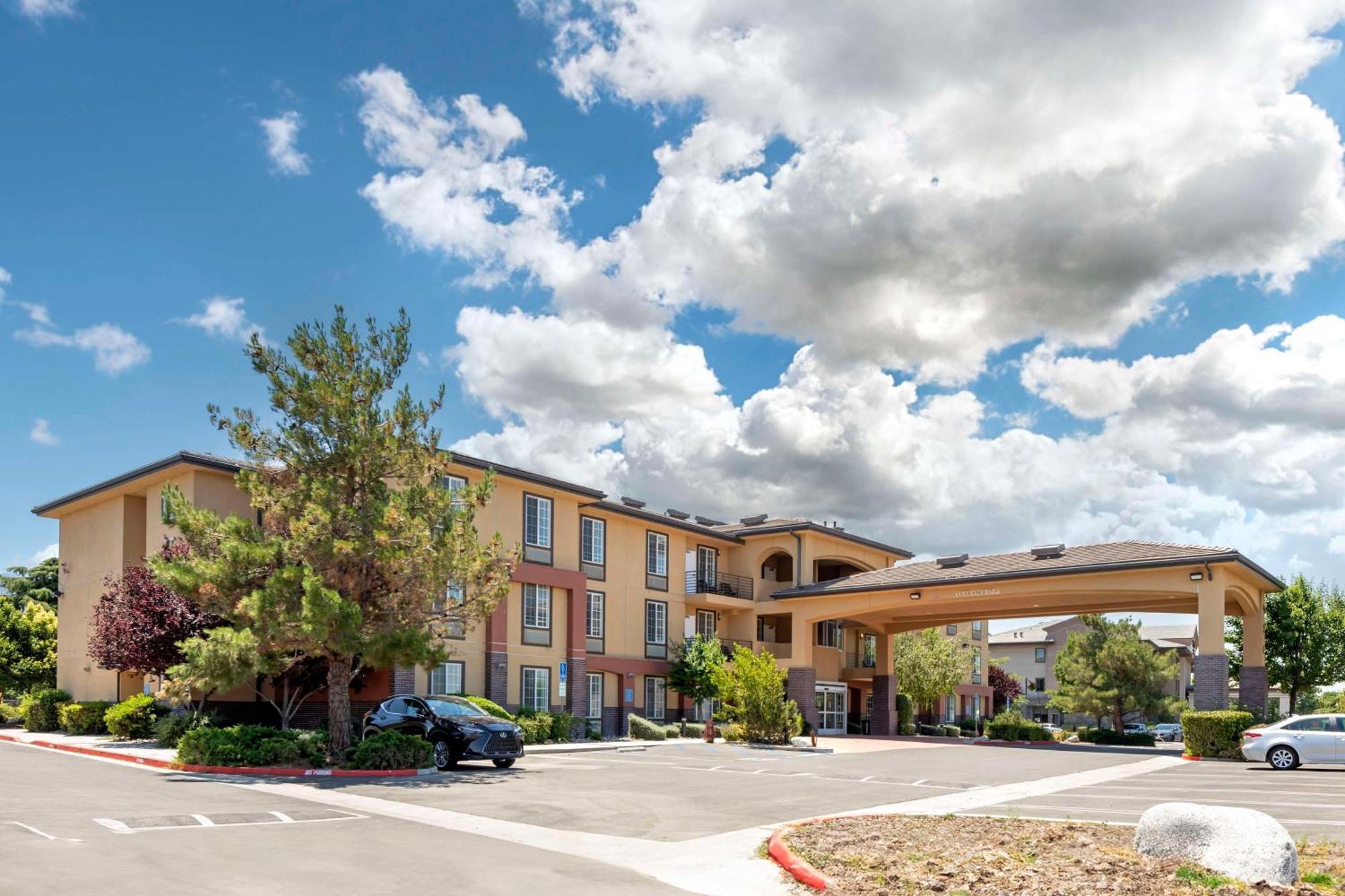 Best Western Plus Country Park Hotel Tehachapi Exterior foto